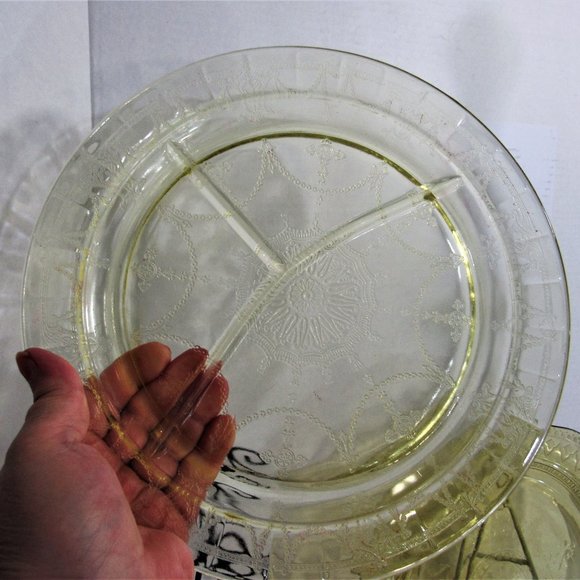 FEDERAL DEPRESSION GLASS 1 DIVIDED PLATE, 1 PLATE,  1 BOUILLON SOUP BOWL ANTIQUE - Picture 2 of 9